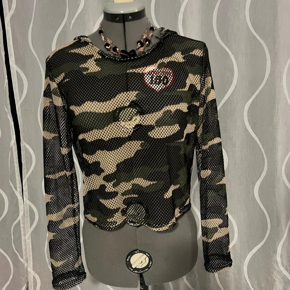 Camo Mesh Crop Graphic Hoodie